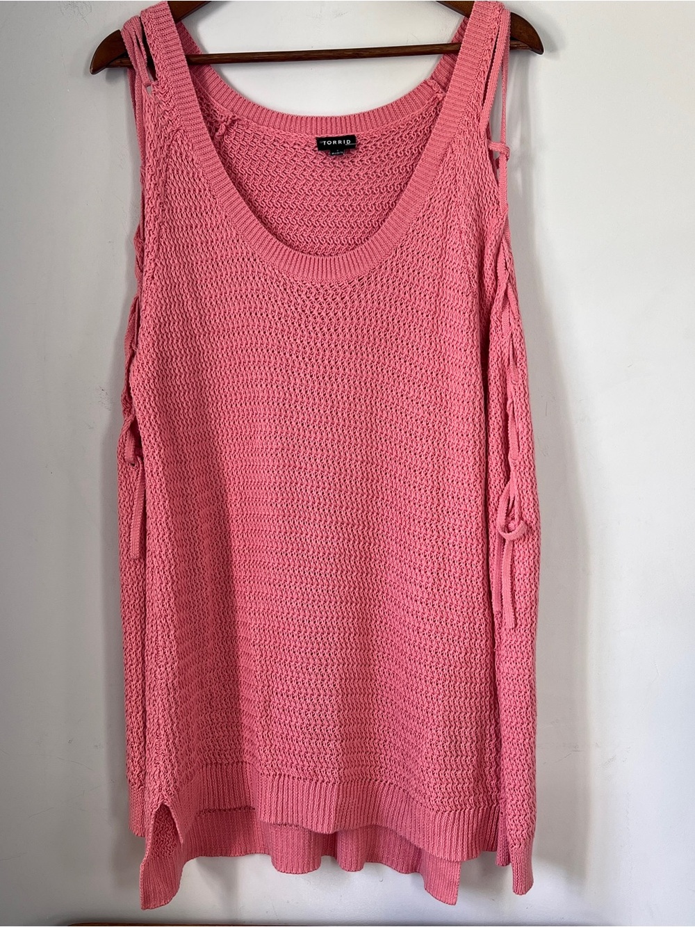 torrid Pink Sleeveless Crochet Scoop Neck Tank with Side Ties